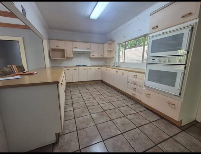 3 BEDROOM TOWNHOUSE FOR SALE IN THREE RIVERS PROPER